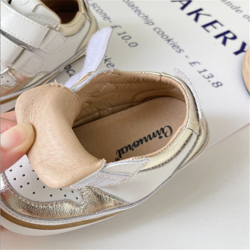 2023 New Autumn Baby Shoes Leather Toddler Girls Barefoot Shoes Soft Sole Boys Outdoor Tennis Fashion Little Kids Sneakers